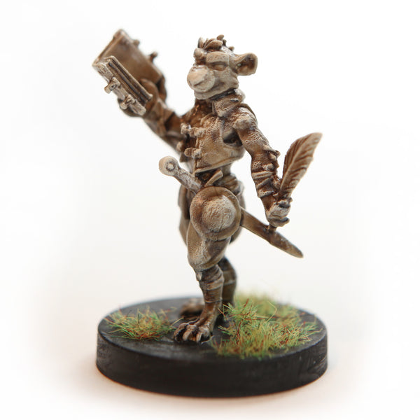 Ferric Willow-Whisker, Ratfolk Bard miniature, painted example (ships unpainted)