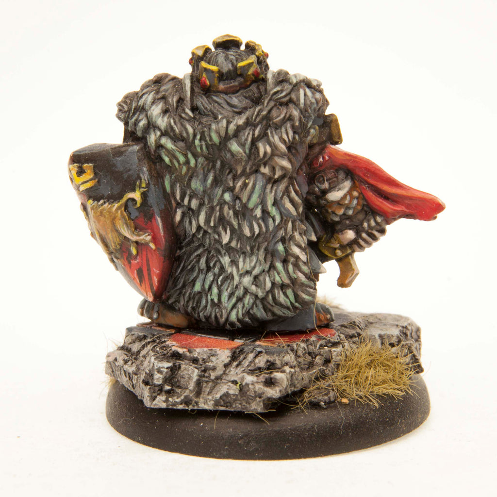 Dwarf Fallen King miniature, painted example (ships unpainted), another view