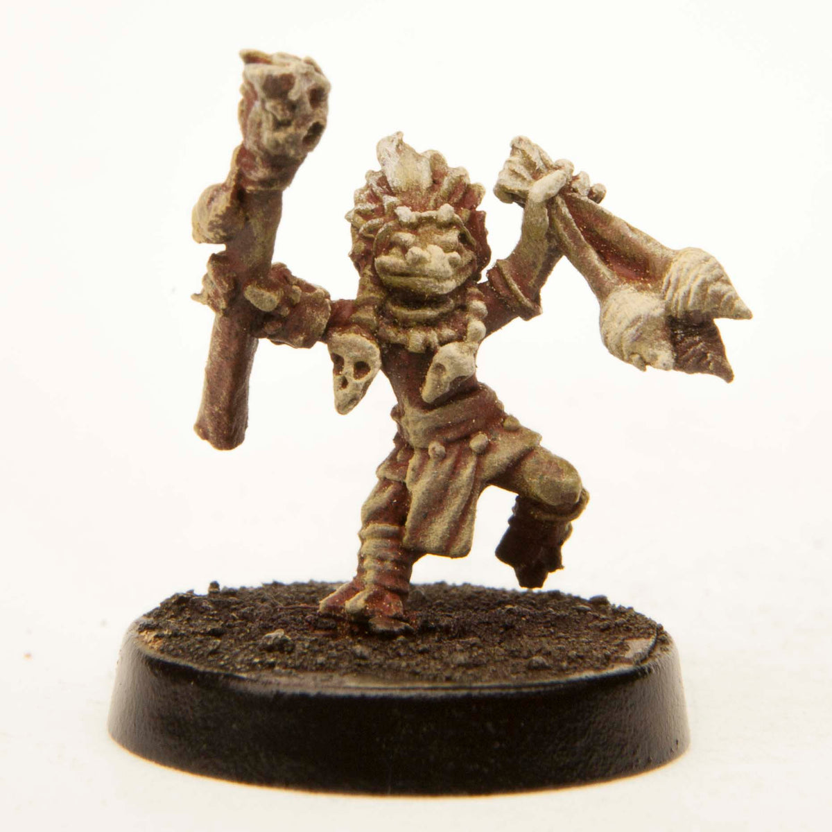 Primed pewter Grippli Witch Doctor miniature, 21mm tall