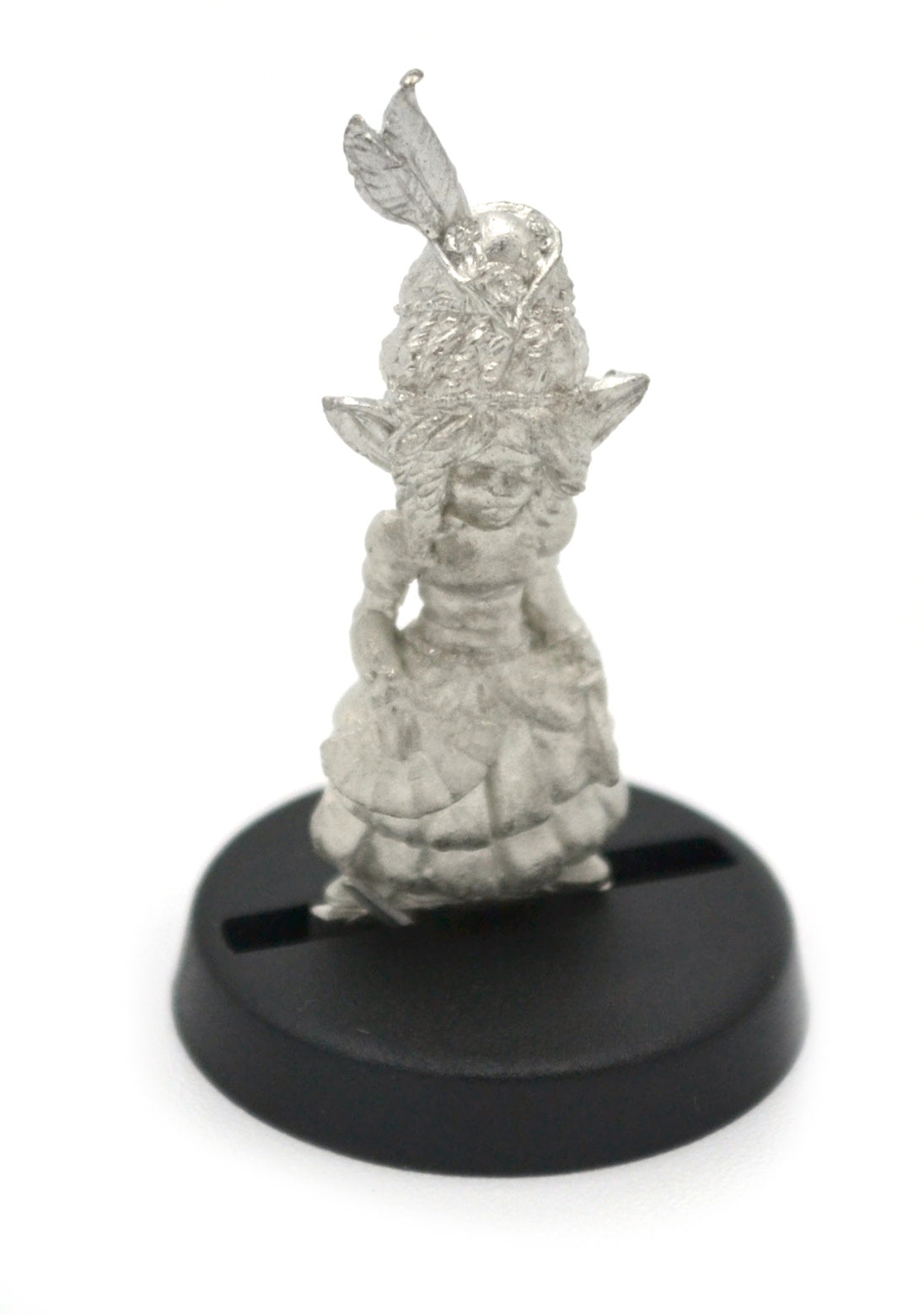 Unpainted pewter Gnome Aristocrat miniature, 26mm tall