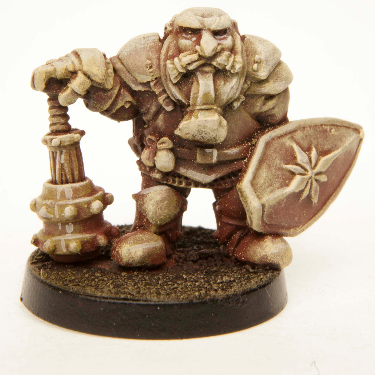 Primed pewter Dwarf Paladin miniature, 23mm tall