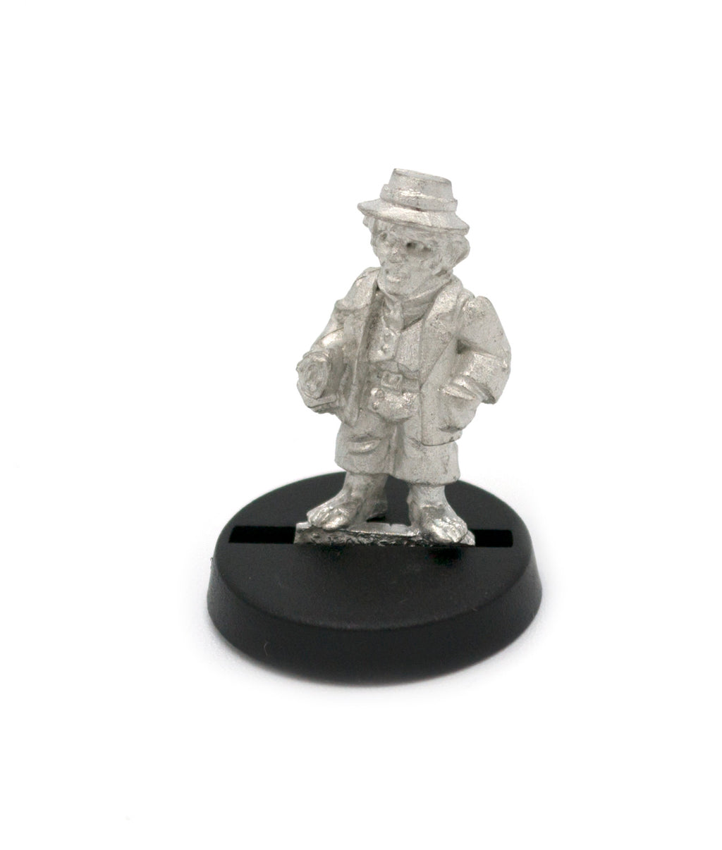 Unpainted pewter Halfling Wool Merchant miniature, 23mm tall