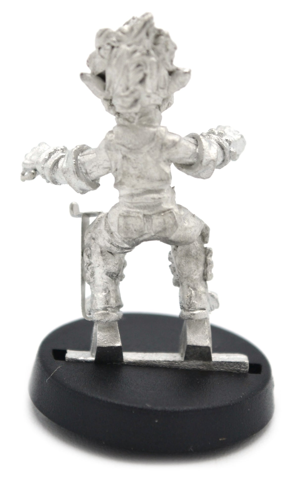 Unpainted pewter Gnome Titan Pilot miniature, 25mm tall, another view