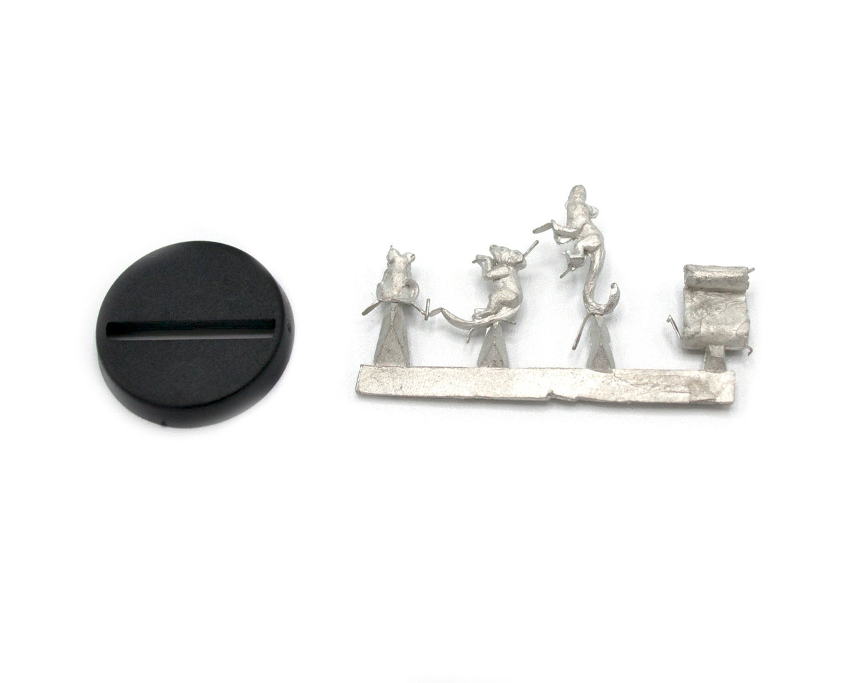 Unpainted pewter Rats miniature, 10mm tall