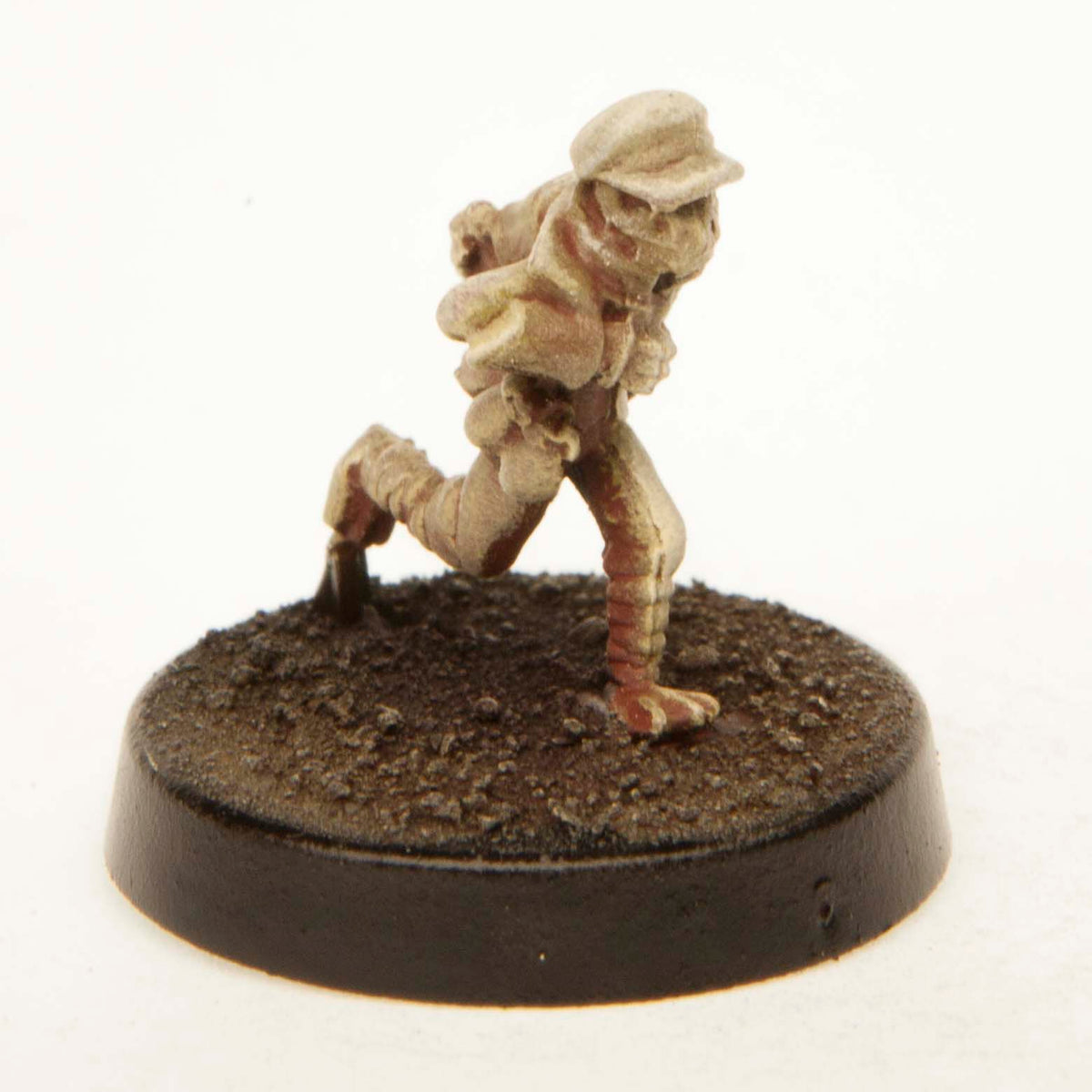 Primed pewter Grippli Pickpocket miniature, 25mm tall, another view