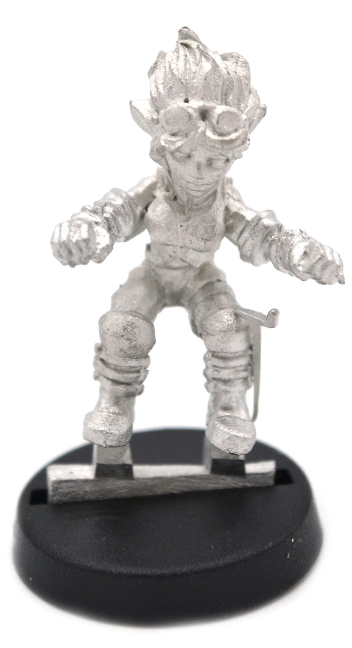 Unpainted pewter Gnome Titan Pilot miniature, 25mm tall