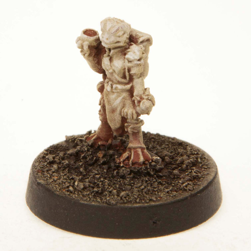 Primed pewter Grippli Potion Maker miniature, 15mm tall