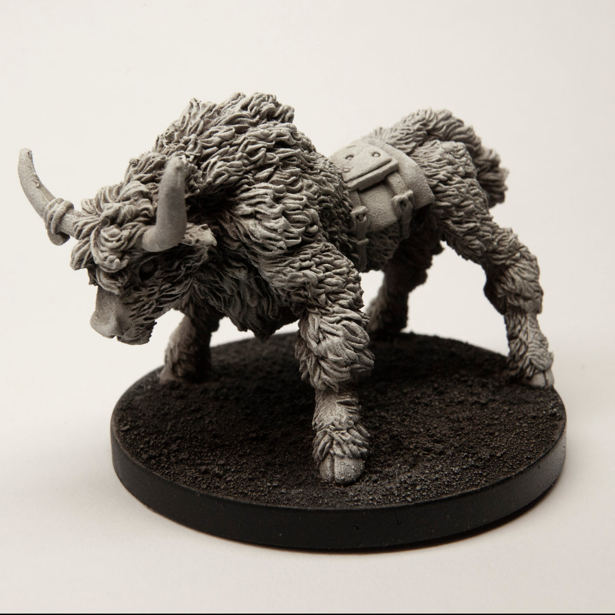 Primed pewter Yak Mount miniature, 31mm tall