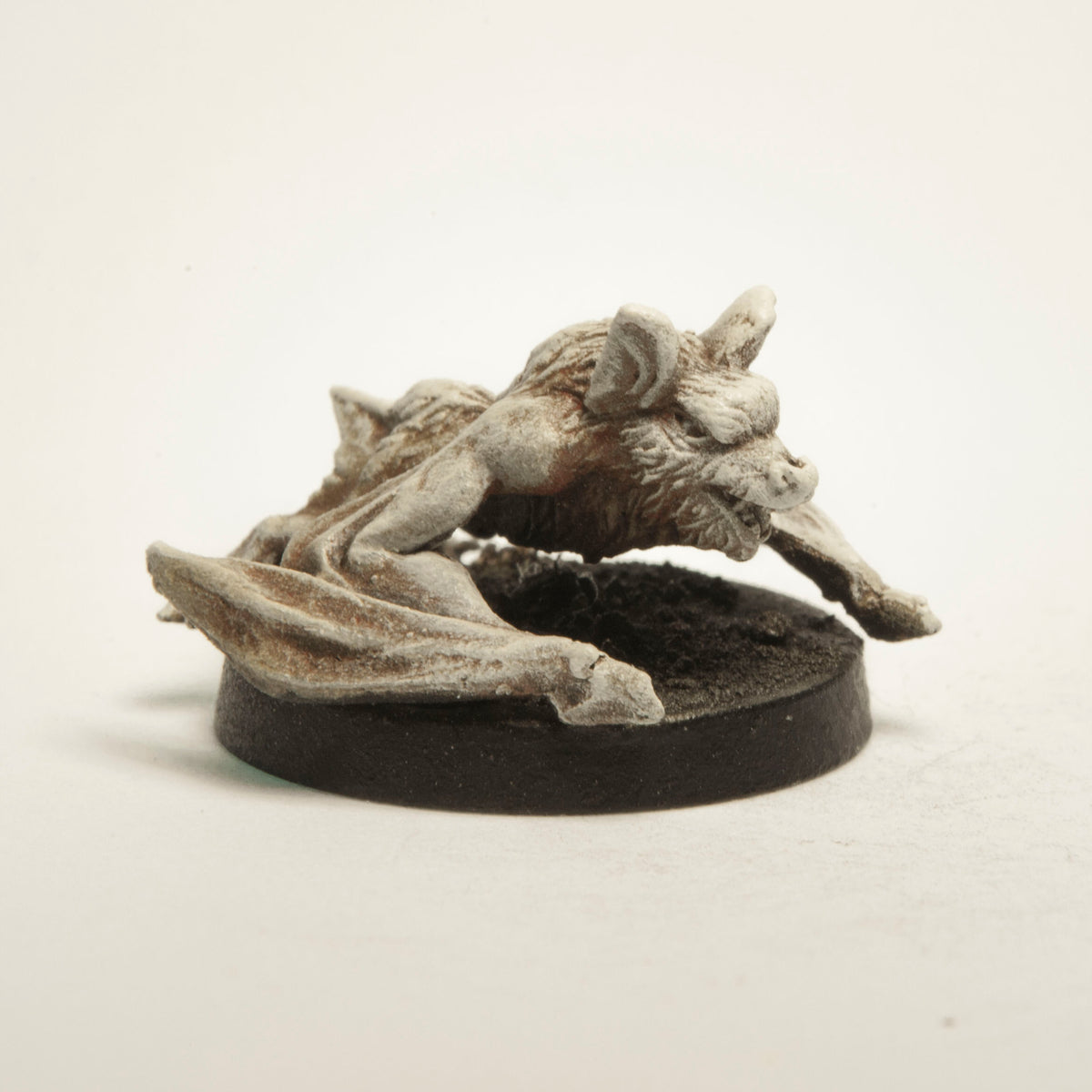Primed pewter Bat miniature, 15mm tall