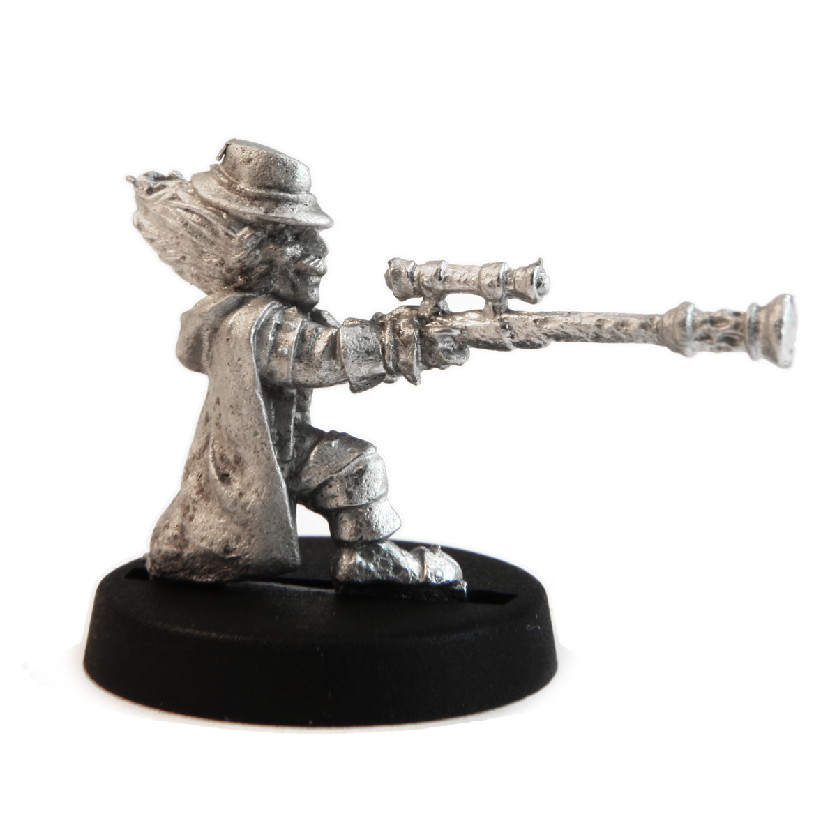 Unpainted pewter Gnome Long Gunner Male miniature, 20mm tall, another view