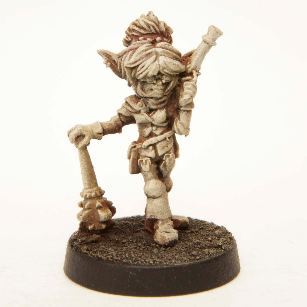 Primed pewter Gnome Artificer miniature, 25mm tall
