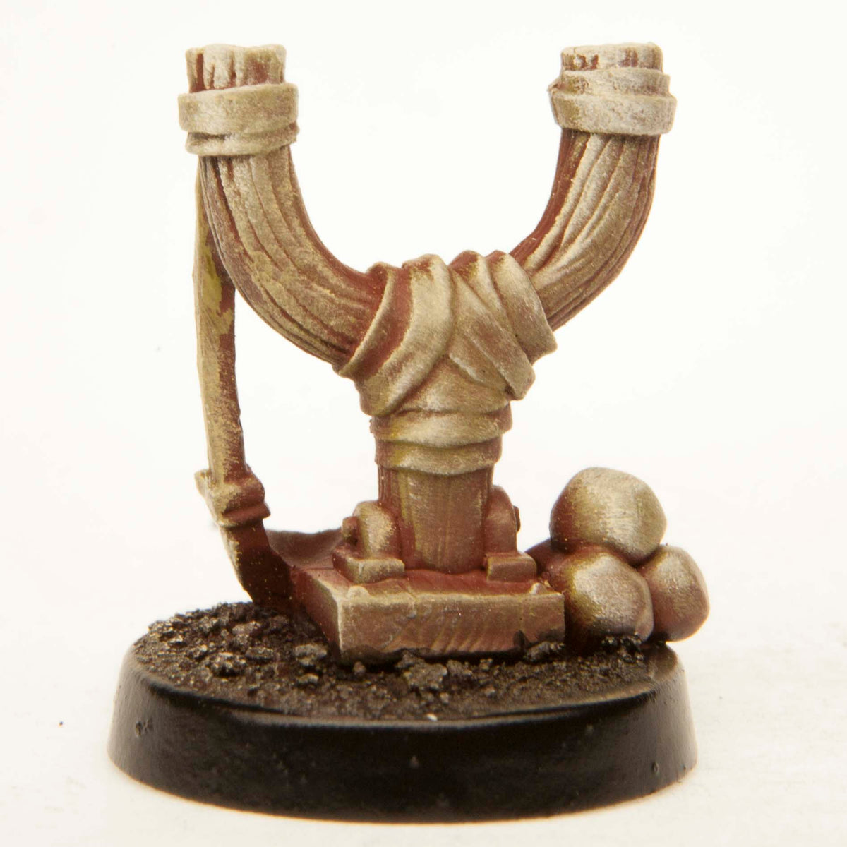 Primed pewter Giant Slingshot miniature, 20mm tall, another view