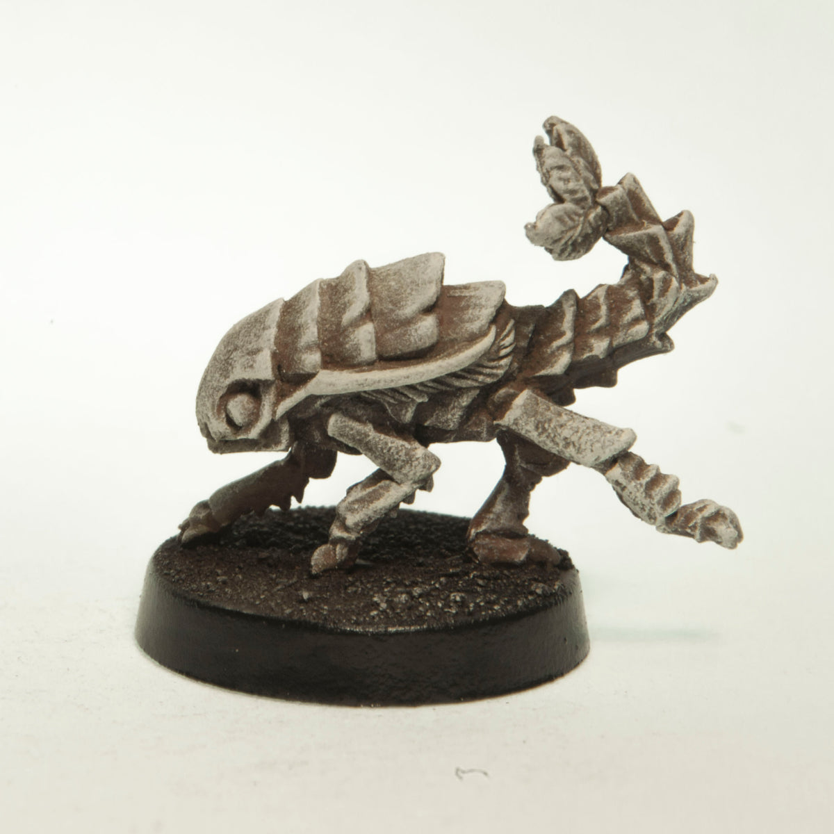 Primed pewter Rust Beast miniature, 25mm long, another view