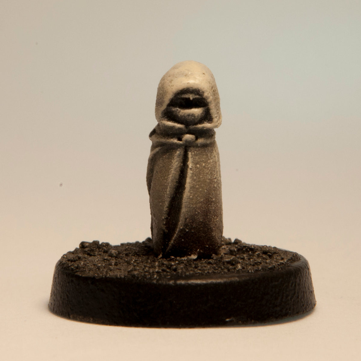 Primed pewter Cloaked Grippli miniature, 12mm tall